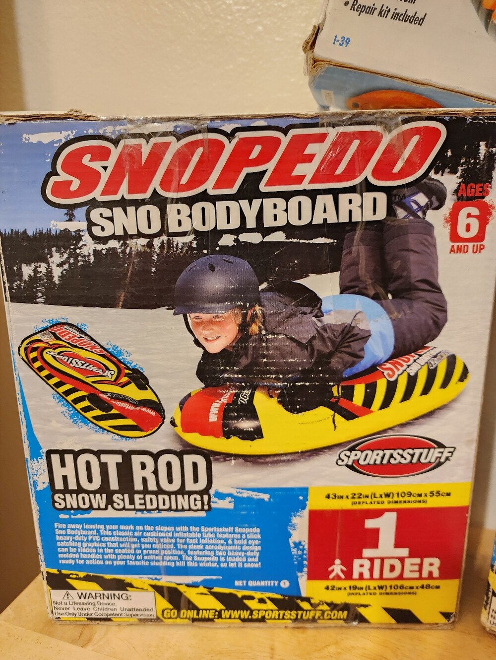 Snopedo Hot Rod Snow Bodyboard Inflateable Kids Snow Sled & Two Snow Tube Bundle - Picture 2 of 7